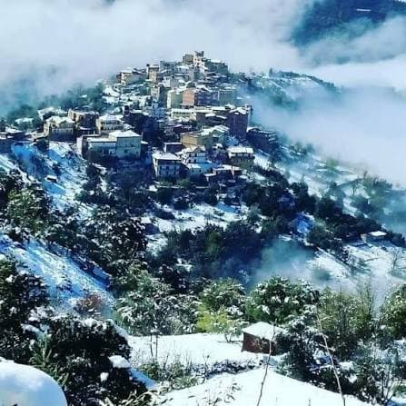 A Kabyle village (thadarth)